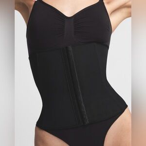 New SKIMS Shape wear Corset in Shade Onyx Size Small